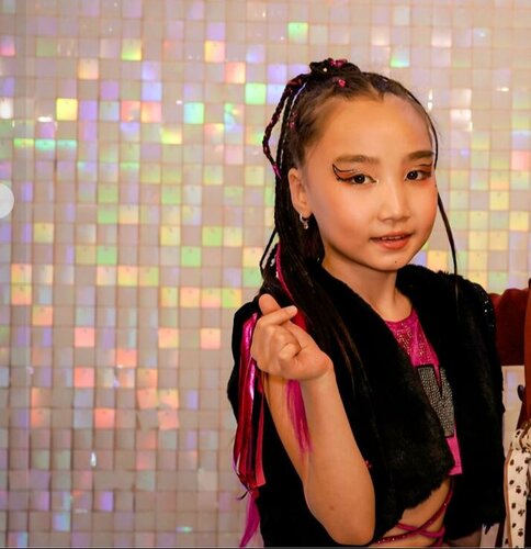 3 сая дахь иргэн Х.Монголжингоо: Нэртэй дуучин, бүжигчин болно